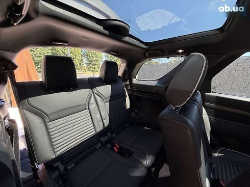 Land Rover Discovery 2017 - фото 8