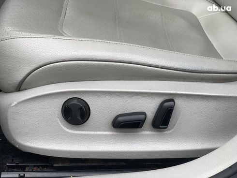 Volkswagen Passat 2018 белый - фото 24