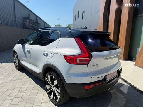 Volvo XC40 2021 - фото 3
