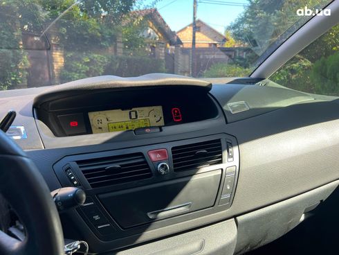 Citroёn C4 Picasso 2010 черный - фото 15