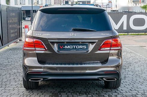 Mercedes-Benz GLE 400 2016 - фото 10