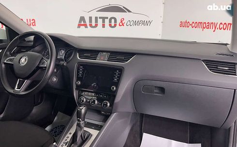 Skoda Octavia 2017 - фото 6