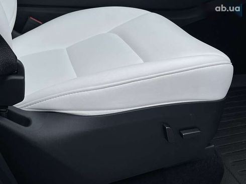 Tesla Model Y 2024 - фото 26