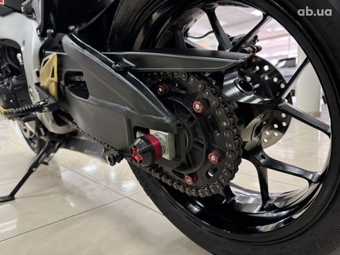 Honda CBR 2012 белый - фото 8