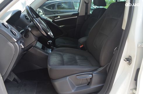 Volkswagen Tiguan 2015 белый - фото 15