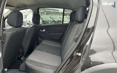 Renault Sandero 2012 - фото 18