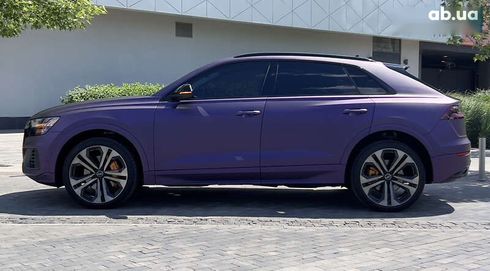 Audi Q8 2021 - фото 10