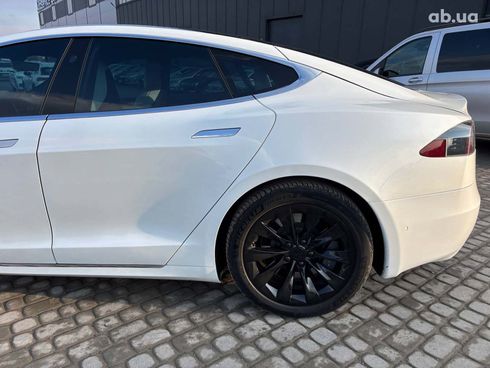 Tesla Model S 2019 белый - фото 6