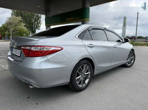 Toyota Camry 2016 - фото 6