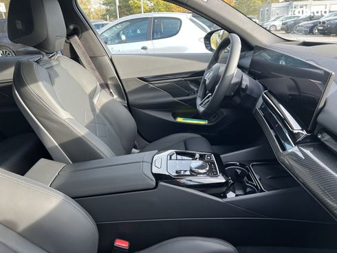 BMW i5 2023 - фото 12