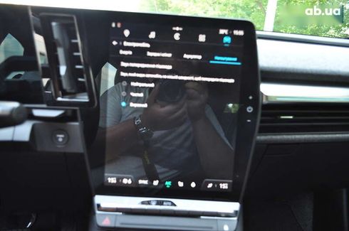 Renault Megane 2023 - фото 12