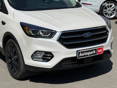 Ford Escape 2018 белый - фото 4