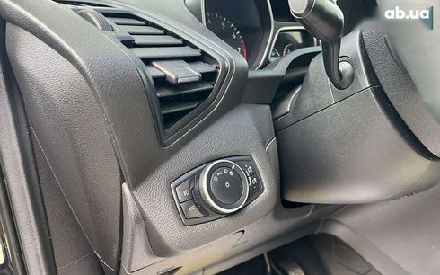 Ford Escape 2016 - фото 11