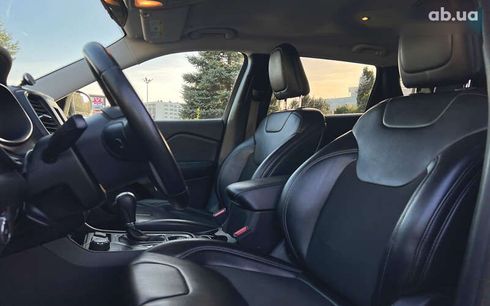 Jeep Cherokee 2018 - фото 15