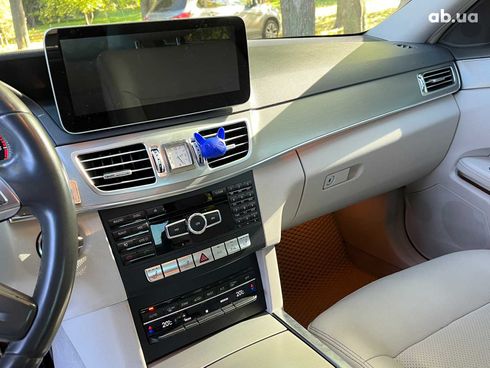 Mercedes-Benz E-Класс 2013 синий - фото 22