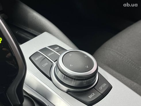 BMW 5 серия 2020 серый - фото 40