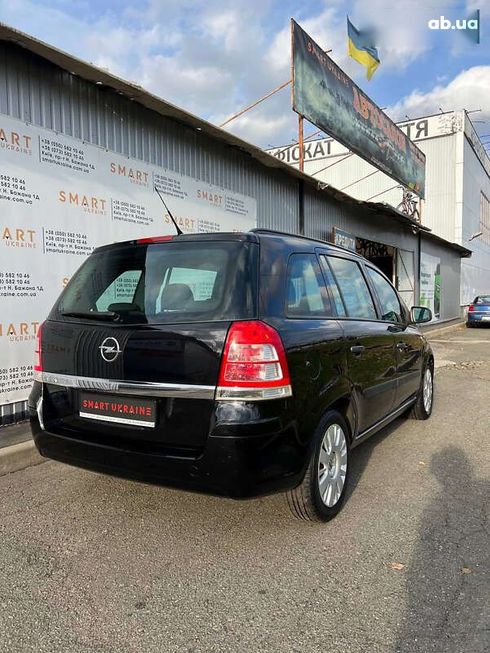 Opel Zafira 2011 - фото 3