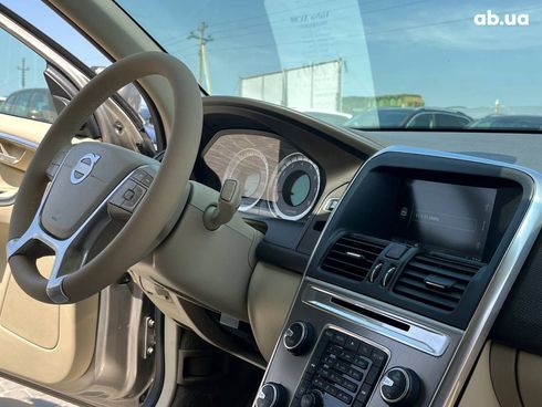 Volvo XC60 2012 серый - фото 39