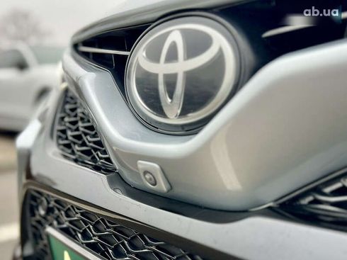 Toyota Camry 2018 - фото 13