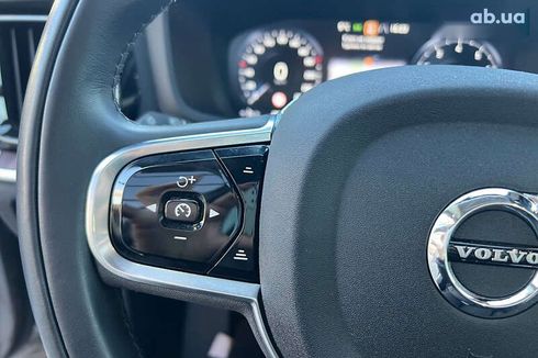 Volvo S60 2020 - фото 13