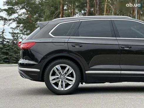 Volkswagen Touareg 2018 - фото 14