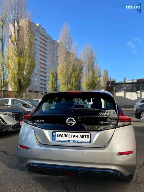 Nissan Leaf 2019 - фото 8