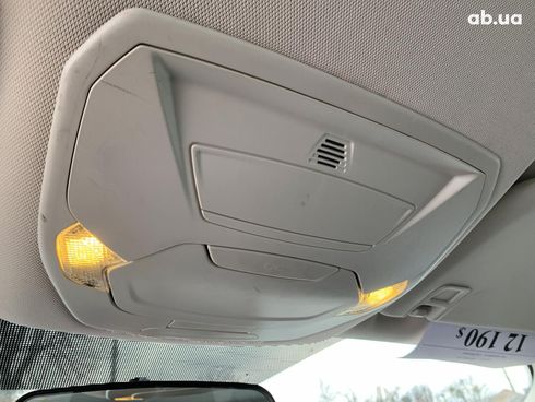 Ford Escape 2015 белый - фото 37