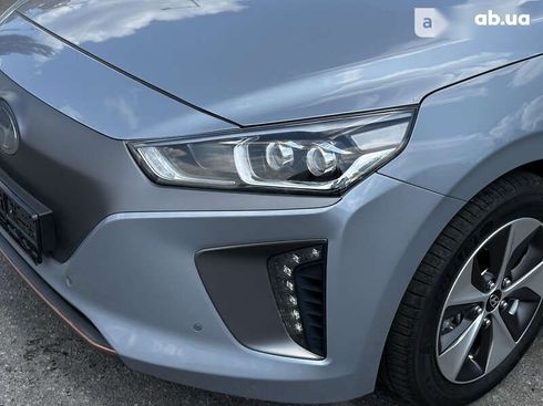 Hyundai Ioniq 2017 - фото 17