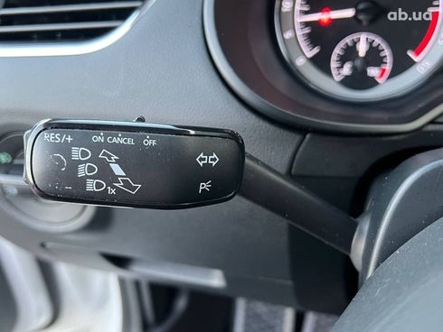 Skoda octavia a7 2018 белый - фото 27