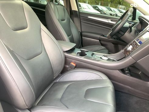 Ford Mondeo 2019 белый - фото 26