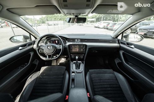 Volkswagen Passat 2017 - фото 15
