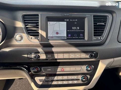 Kia Carnival 2019 - фото 16