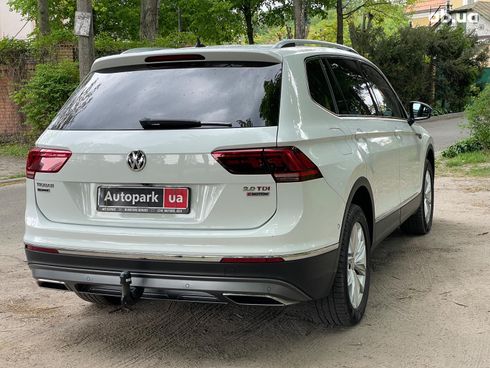 Volkswagen Tiguan 2017 белый - фото 10
