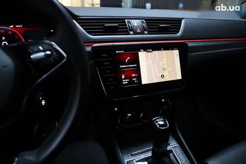 Skoda Superb 2022 - фото 19