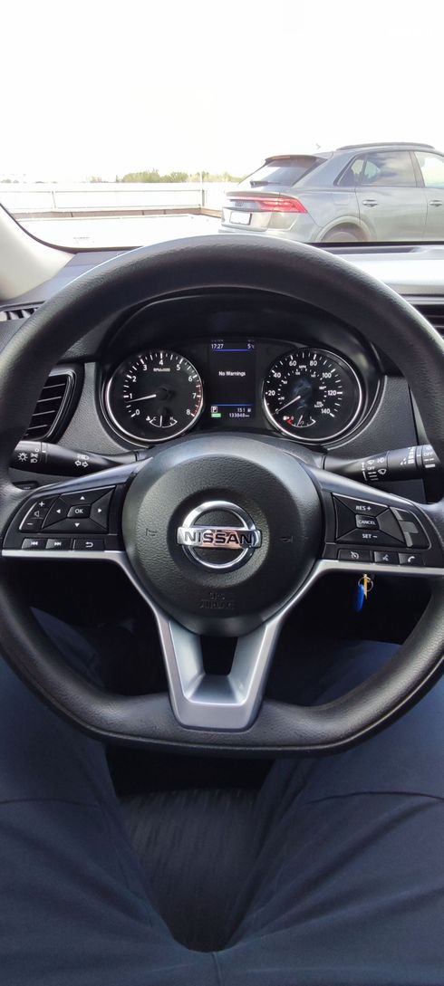 Nissan Rogue 2018 белый - фото 11