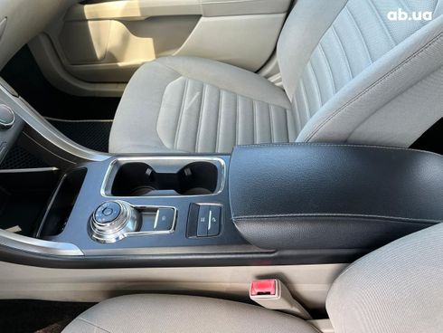 Ford Fusion 2017 черный - фото 16