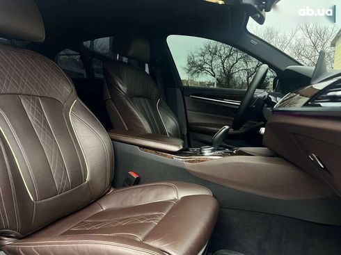 BMW 5 серия 2018 - фото 22