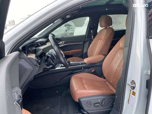 Audi Q8 e-tron 2023 - фото 19