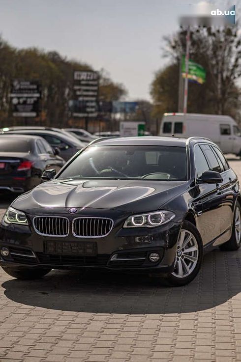 BMW 5 серия 2015 - фото 12