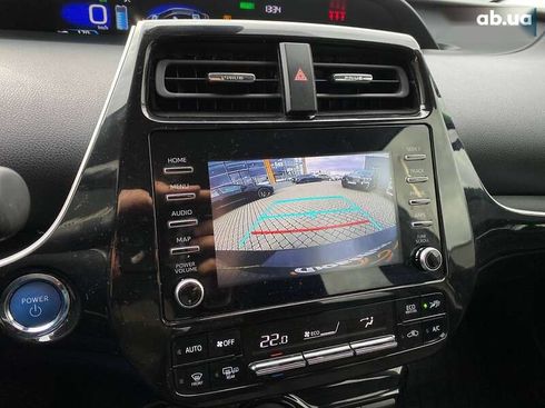 Toyota Prius 2022 - фото 18