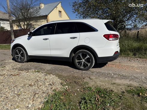 Kia Sorento 2016 белый - фото 8