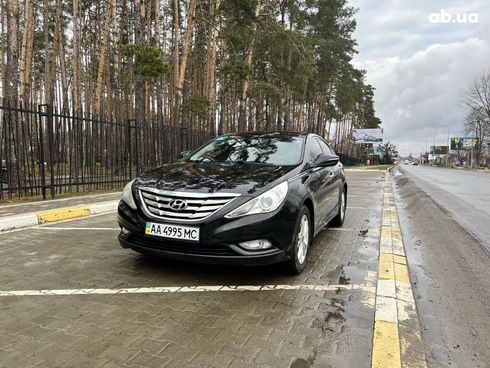 Hyundai Sonata 2010 черный - фото 2