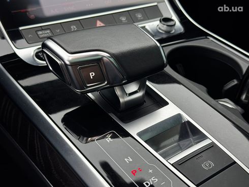 Audi Q8 2021 белый - фото 41