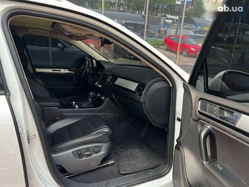 Volkswagen Touareg 2015 - фото 23