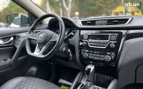Nissan Qashqai 2018 - фото 12