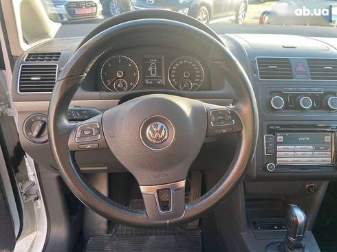 Volkswagen Touran 2015 - фото 11