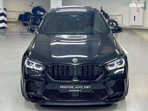 BMW X6 M 2022 - фото 8