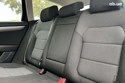 Volkswagen Passat 2012 - фото 19