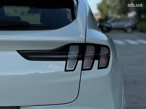 Ford Mustang Mach-E 2021 - фото 13