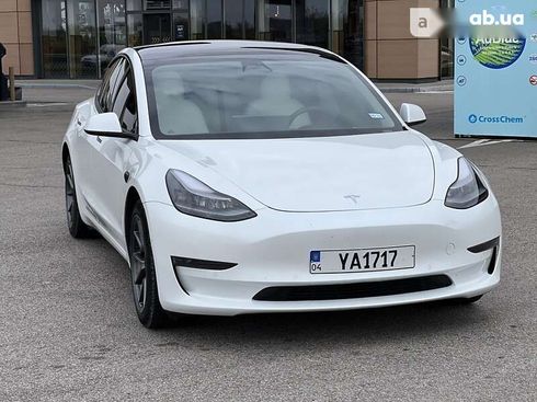 Tesla Model 3 2021 - фото 15